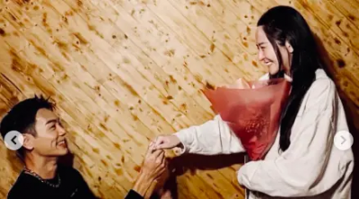 恭喜！禾浩辰聖誕夜成功套牢吳品潔　甜曬鑽戒：SHE SAID YES