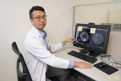 熟齡婦後膝窩長出腫塊、蹲跪會麻  醫揪出是貝克氏囊腫作怪