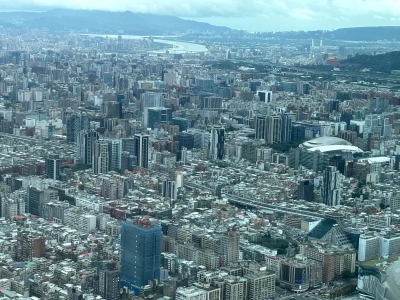 名家論壇》徐佳馨／2025AI造富，2026房市進入K型殺戮？