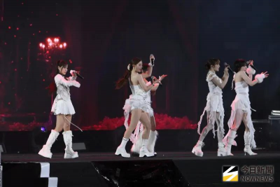 KARA睽違12年登台北跨年！冒雨開唱超敬業　粉絲看哭：終於等到了