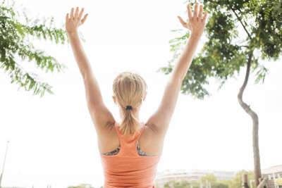 哈佛研究：補夠維生素D直接年輕3歲  醫曝1法有效果