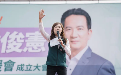 林宜瑾大打台獨假球！邱毅直呼「絕對和這人有關」：民調又要掉了