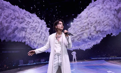 言承旭從背後偷襲熊抱扛阿信！粉絲激動喊：言而有信CP快點在一起