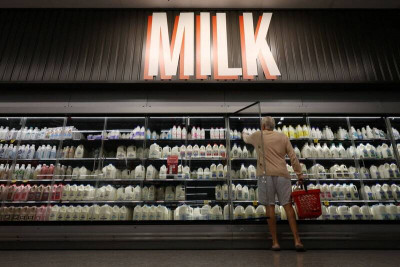 牛奶「相剋」清單曝光 配這些食物恐幹擾鈣吸收、引發結石