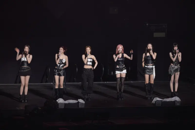 BABYMONSTER驚喜合體UNIQLO！買一件就送全套小卡　開賣時間曝光