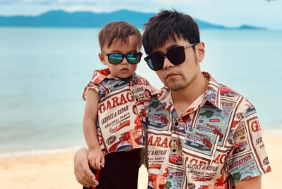 周傑倫8歲兒子網球實力驚人！蹲跪擊球畫面超震撼　連天王都大讚