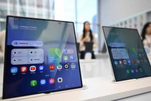 不是蘋果才有！三星下代摺疊手機也拼無摺痕、但有關鍵變數