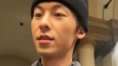 許光漢紅到義大利！親切幫當地許太太簽名　死亡角度還是帥得驚人