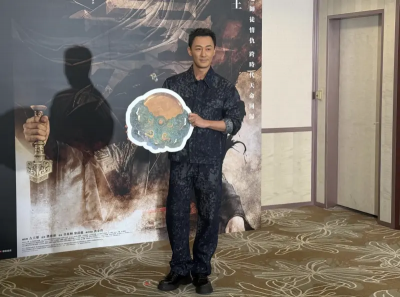 林峯難忘墾丁遇颱風直呼浪漫！《尋秦記》大王喫不到台灣熱炒