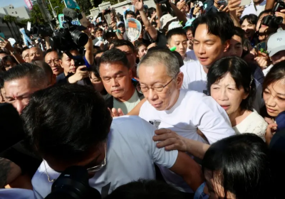 半夜慘摔瘀青！陳佩琪怨：全因為柯文哲身上「這東西」要充電