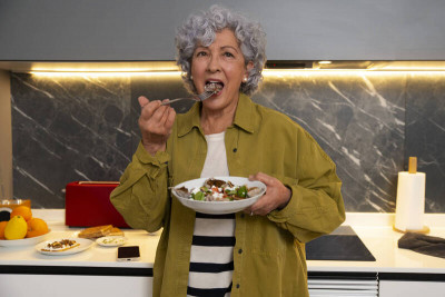 65歲後變瘦是警訊？ 研究揭長輩黃金BMI：死亡率最低