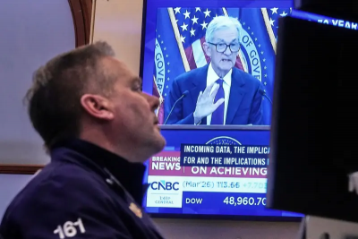 Fed利率按兵不動！美股多收紅　標普500指數一度升逾7000點關口