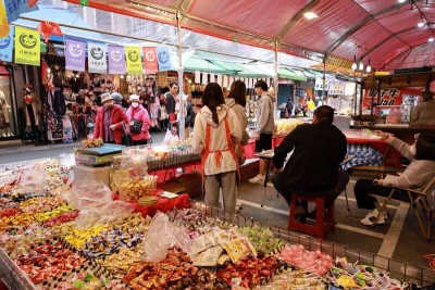 低負擔、輕鬆喫！過年零食不是原罪   營養師推薦6款療癒系點心