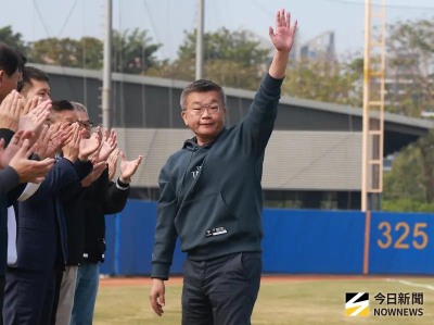 斜槓蔡其昌曾三位一體！挑戰職棒會長兼執政黨大黨鞭　球迷也關注