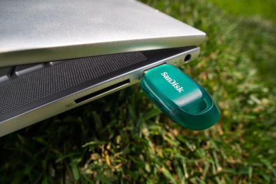 記憶體漲價還沒完？36美元飆到650美元　SanDisk一年暴漲17倍