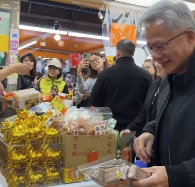 黃仁勳愛這味又來掃貨 營養師：果乾&ne;水果 鈉、糖都爆表