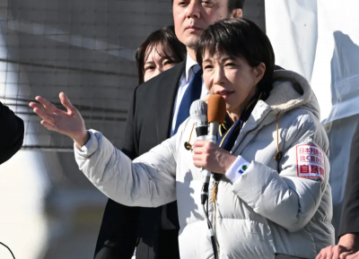 握手握到受傷？高市早苗突缺席電視辯論遭批躲口水戰　本人曝原因