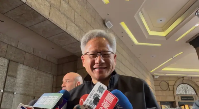 馬年要來了！黃仁勳親自向民眾拜早年