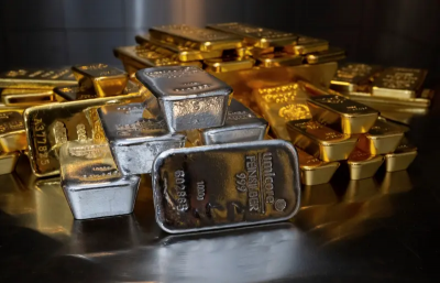 黃金白銀比特幣價格崩跌！富爸爸作者：入場時機　分析師看法不一