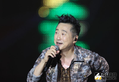 庾澄慶罕見同框小14歲老婆！50歲張嘉欣近貌曝光　沒修圖還是好美