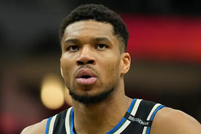 NBA／字母哥未被交易讓公鹿迷酸：「還我沃神」！名記者顏面無光