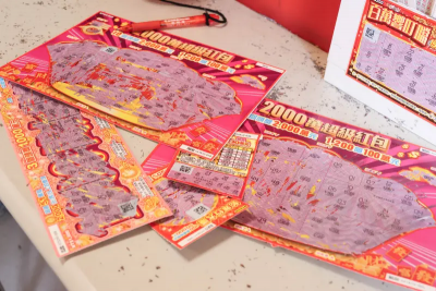 玩刮刮樂不用硬幣了！改靠「隱藏神器」10秒刮完　彩券行也愛用它