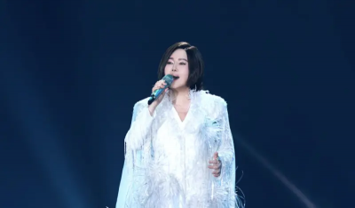 江蕙過年開唱擔心沒人來！身穿鞭炮裝嗨迎馬年：果然大家都很愛我