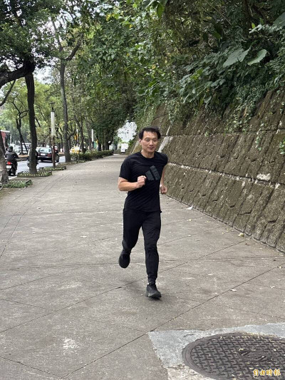 從100公斤跑到70公斤 全教總侯俊良：春節一樣跑