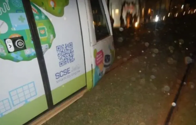 不甩警示燈擅闖路口！17歲男「擦撞」高雄輕軌　緊急停駛40分鐘