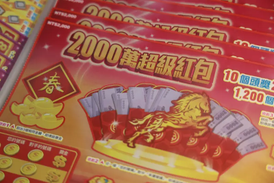 向貔貅許願！中壢姐妹花真的刮中100萬　淚喊要做2件事