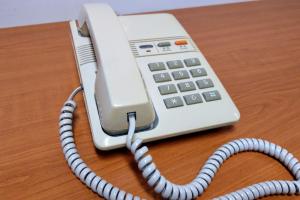 誰說市內電話沒人用！NCC 報告揭：近九成用戶不會取消