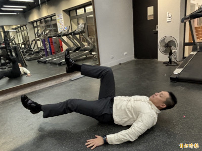 春節久坐易胖 6招核心訓練強化腹腰力量