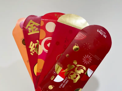 過完年領開工紅包！他收6000大禮開心不起來：竟是12張伍佰照片