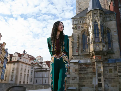 蔡依林〈布拉格廣場〉23年後圓夢！原來當年MV拍攝地在松菸