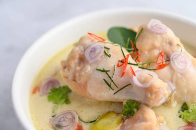 減重瘦身時能喝雞湯嗎？ 營養師揭祕