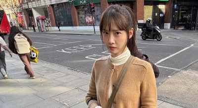 跟著潤娥連換2套私服倫敦街頭拍大片！紅色電話亭、雙層巴士全入鏡