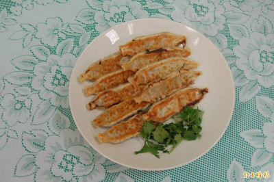 10顆鍋貼竟逼近800大卡 熱量前3名一次看