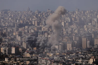 超大膽！以色列轟炸黎巴嫩　商用班機戰火下淡定起飛畫面瘋傳