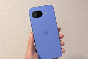 Google 全新 Pixel 10a 開箱實測：平價 AI 手機首選