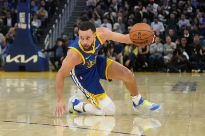 NBA故事／訓練室凌晨3點真實揭密：物理治療師如何守住柯瑞腳踝？