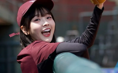 籃籃眼歪嘴斜代言照流出！東京看WBC　分心急問台灣粉絲：這在哪