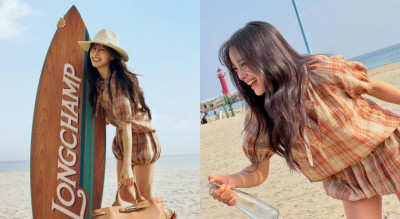 金世正赤腳踏浪甜笑爆擊！泡泡短褲海灘照吸全球80萬人按讚