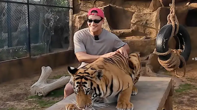 金鍾國跟獅虎獸拔河！杜拜億萬富豪親接待　與梅西、成龍同級待遇