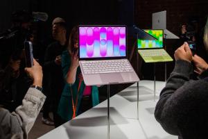 不怕 MacBook Neo 低價搶市！華碩直言「像平板」　將推新品反擊