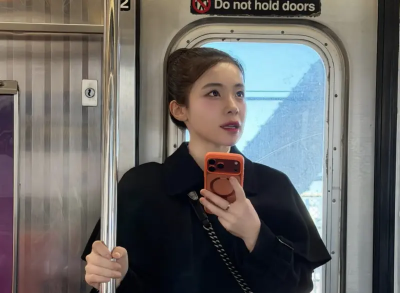 李多慧紐約地鐵「零死角」美翻！網驚呼像韓劇：不怕治安危險嗎？