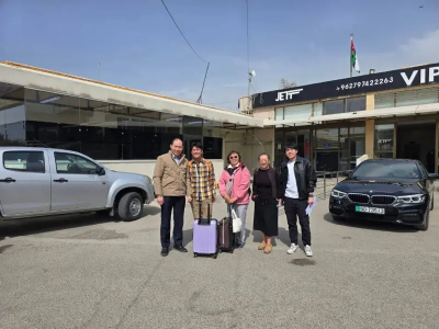 藥沒了！受困中東　八國人迫降阿曼行李遭扣　大使「人脈」神救援