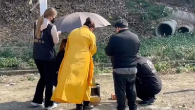 台中情殺案招魂！兒淚喊「媽媽不要怕」　一次擲筊就聖筊