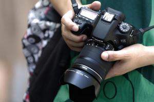 主流大廠全面淘汰單反相機！只剩這品牌在堅持、官方理由曝光