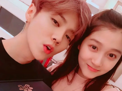 關曉彤主動挽回鹿晗？微博瘋傳頂流情侶復合　粉揪1關鍵：不是他