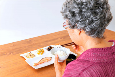 飲食「三好一巧」 長輩活得久活更好